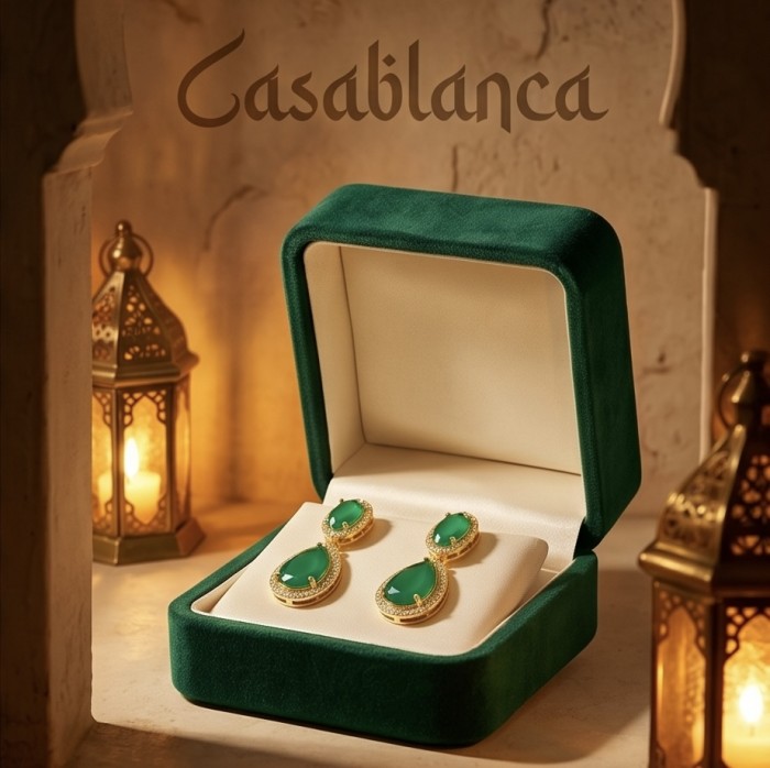 Giovanna - Authentic 10.9 carat COLOMBIAN EMERALD .925 Sterling Silver dipped in 22K Gold handcrafted earrings - Emerald earrings in green velvet box surrounded by lanterns