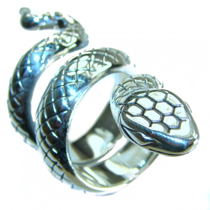 Large Boa Snake .925 Sterling Silver handcrafted Statement SPINAL Ring size 7 - Close-up of large boa snake design sterling silver ring.