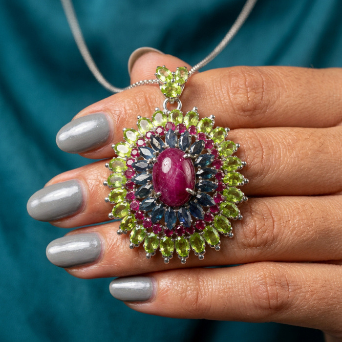 Giovanna- Victorian style - 49.5 carat Authentic Star Ruby .925 Sterling Silver handcrafted Pendant Brooch - Victorian style star ruby pendant worn on hand, close-up view.
