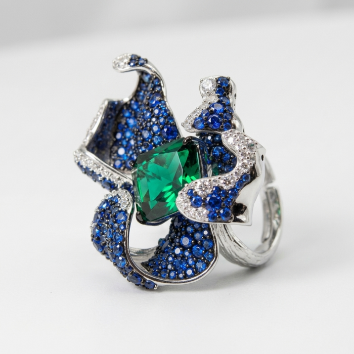 Wild Flower 55.2 carat authentic Colombian Emerald Sapphire.925 Sterling Silver handcrafted Statement Ring size 6 1/4 - Intricate ring with emerald and blue sapphires, angled side view.