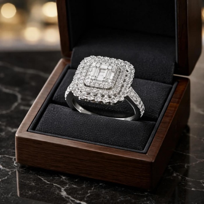 Art Deco 6.5 carat White Topaz .925 Sterling Silver ring size 7 - White Topaz ring in box, top view, Art Deco style, sterling silver.