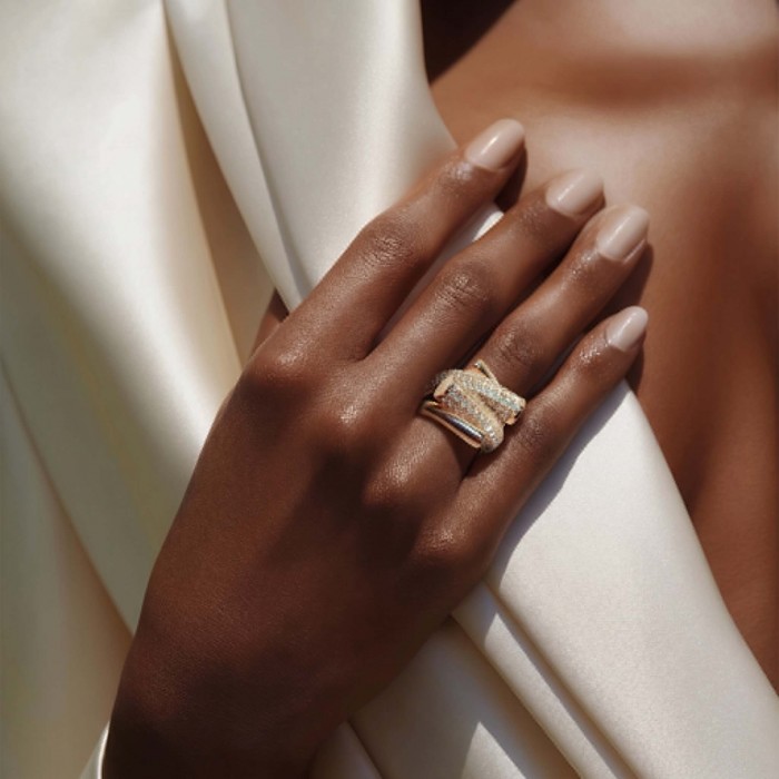 SPECTACULAR 5.9 carat White Topaz Sterling Silver Italy made Silver dipped in 18K ROSE Gold Ring size 7 1/4 - White Topaz ring on hand, close-up view, satin background.