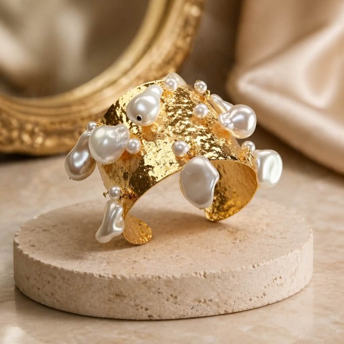 Divine! - Precious Cha Cha Blister Pearl Natural Golden Large Women bracelet - photo 2