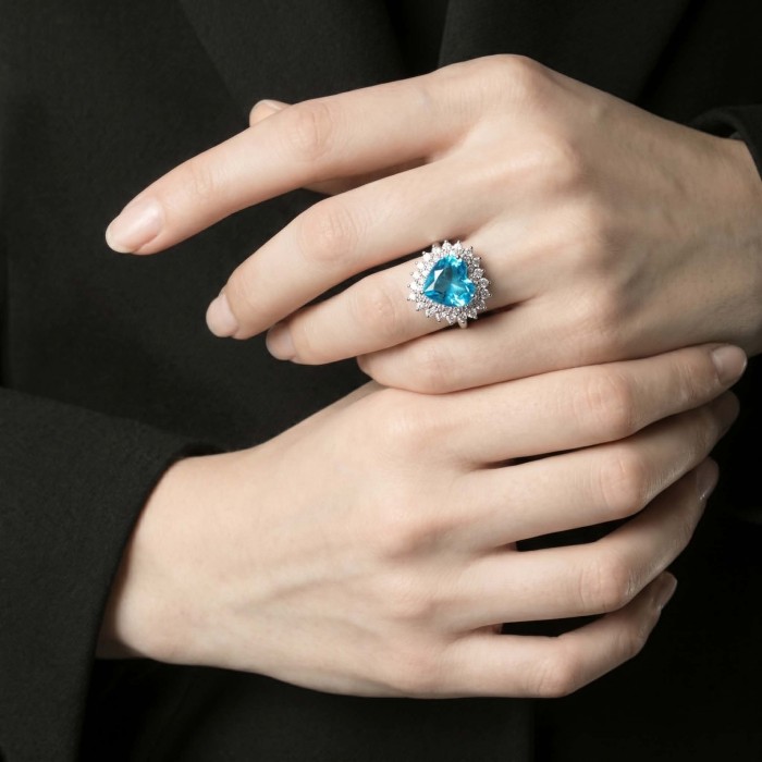 Angel's Heart 4.3 carat Swiss Blue Topaz .925 Sterling Silver Handcrafted Ring s. 6 - Worn on hand: Angel's Heart 4.3ct Swiss Blue Topaz .925 Sterling Silver Ring