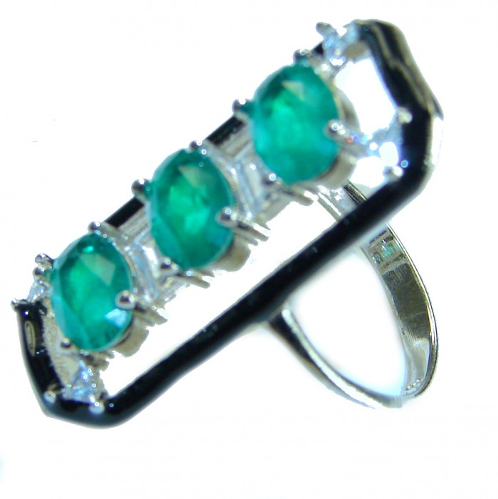 Art Deco 8.2 carat Colombian Emerald .925 Sterling Silver handcrafted Ring size 6 - Close-up of Art Deco ring with emeralds on .925 sterling silver band.