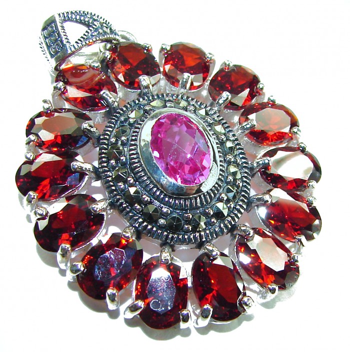 Francesca- authentic 22.5 carat Ruby .925 Sterling Silver handcrafted Pendant - Close-up of Francesca pendant with ruby and sterling silver details