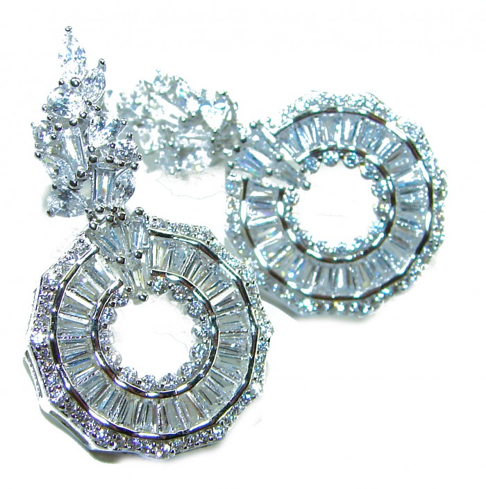 Art Deco - Luxurious natural 12.5 carat White Topaz .925 Sterling Silver Perfectly handcrafted Earrings - Close-up of Art Deco 12.5 carat White Topaz earrings on white background.
