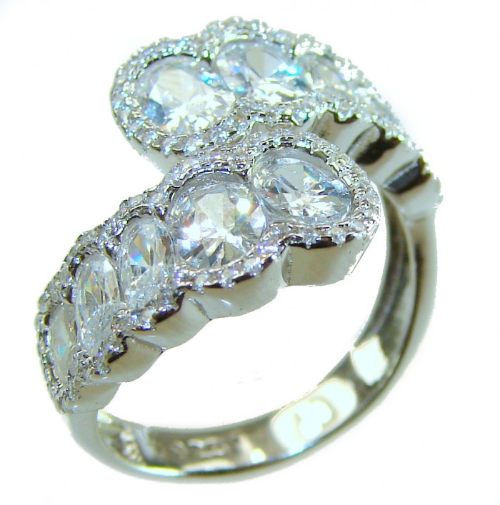 Precious 5.5 carat White Topaz .925 Sterling Silver ring size 7 1/4 - Close-up of 5.5 carat white topaz sterling silver ring
