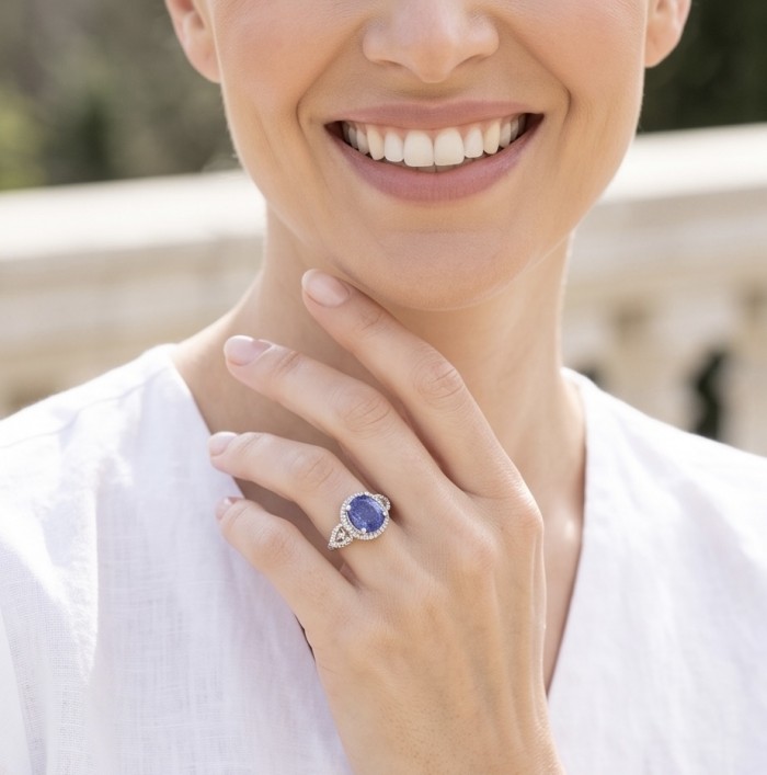 Born to Glam 5.2 carat natural Tanzanite .925 Sterling Silver Perfectly handcrafted Ring s. 5 - Tanzanite ring worn on hand, close-up view