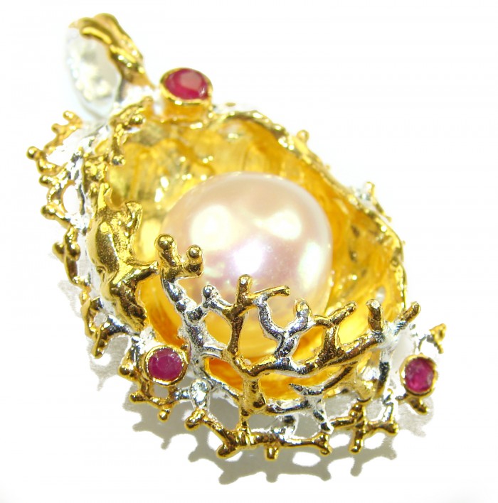Precious genuine Pearl 14k Gold over .925 Sterling Silver handmade Pendant - Precious pearl in gold and silver pendant, top view close-up.