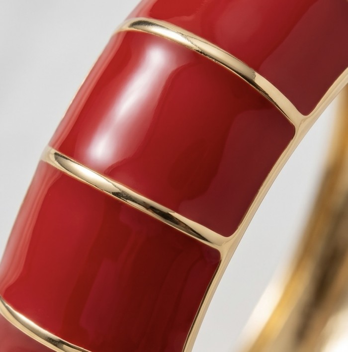 Lovely Red Enamel Vintage style Luxurious Golden Hinge Bangle Bracelet - photo 3