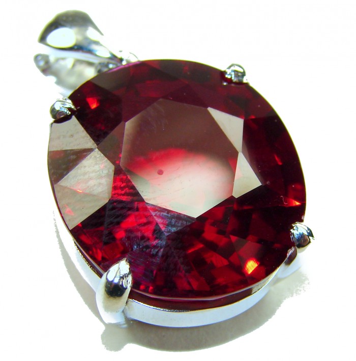 Rose Garden - 20.5 carat Authentic Ruby .925 Sterling Silver handcrafted Pendant - Ruby pendant close-up on .925 sterling silver setting