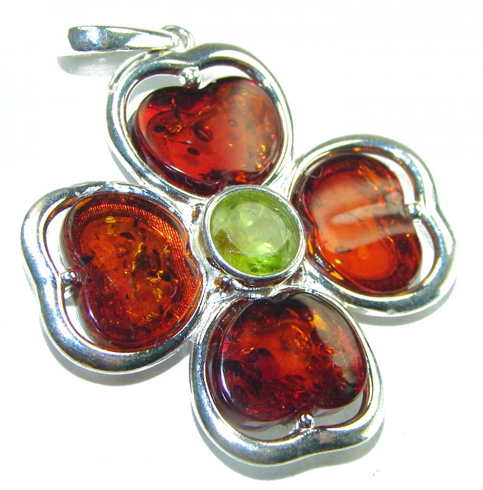 Lucky Four-leaf clover Baltic Polish Amber Peridot .925 Sterling Silver handcrafted Pendant - photo 1