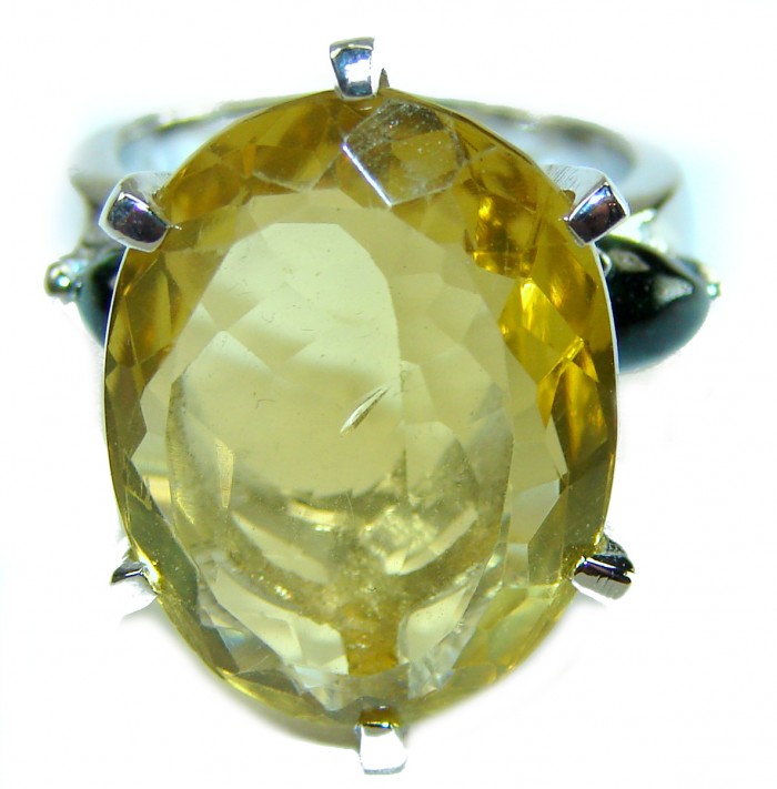 Incredible 20.5 carat Lemon Topaz .925 Sterling Silver Ring size 5 1/2 - Close-up of 20.5 carat lemon topaz in .925 sterling silver ring setting.