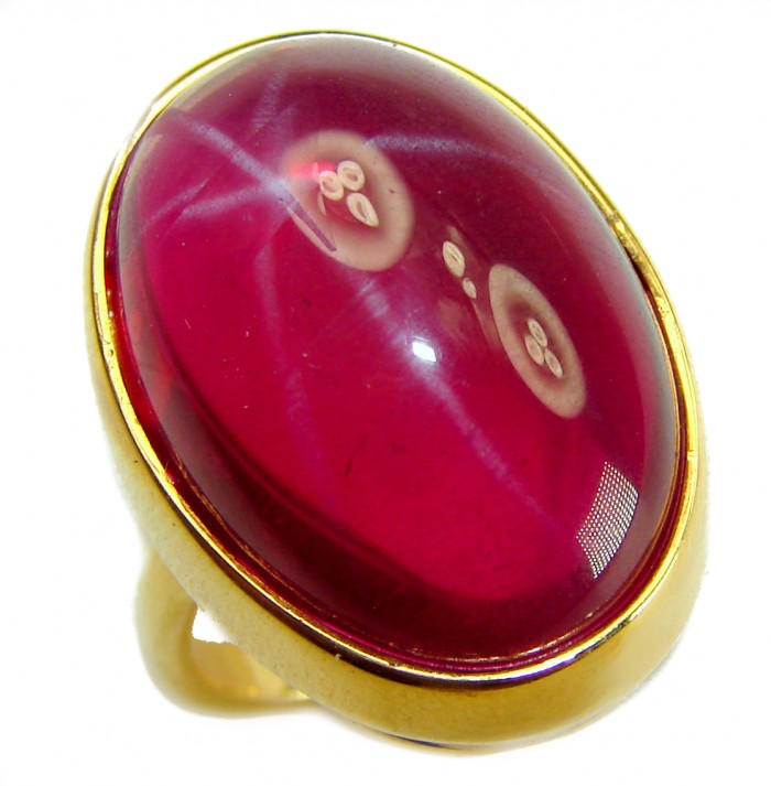Bellezza Genuine 36.5 CARAT Star Ruby .925 Sterling Silver Large Statement Ring size 8 - Close-up of Bellezza 36.5 carat star ruby in gold setting