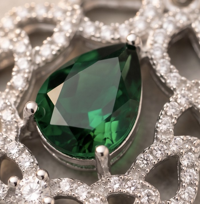 Giovanna - Authentic 4.8 carat COLOMBIAN EMERALD .925 Sterling Silver dipped in rhodium handcrafted pendant - Emerald stone close-up with diamond accents, sterling silver setting.