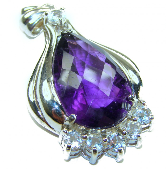 Mademoiselle - 21.5 carat natural Amethyst .925 Sterling Silver dipped in 18K White Gold handcrafted Pendant - Close-up of Mademoiselle pendant with amethyst and sterling silver setting.