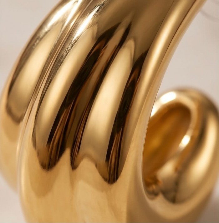 Luxurious Golden tone handcrafted Stylish earrings - photo 2