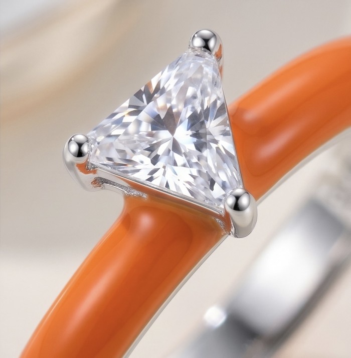 Natural 0.8 carat WHITE TOPAZ and Enamel .925 Sterling Silver Huge handcrafted Ring s. 6 - Close-up of 0.8 ct white topaz with orange enamel on sterling silver ring.