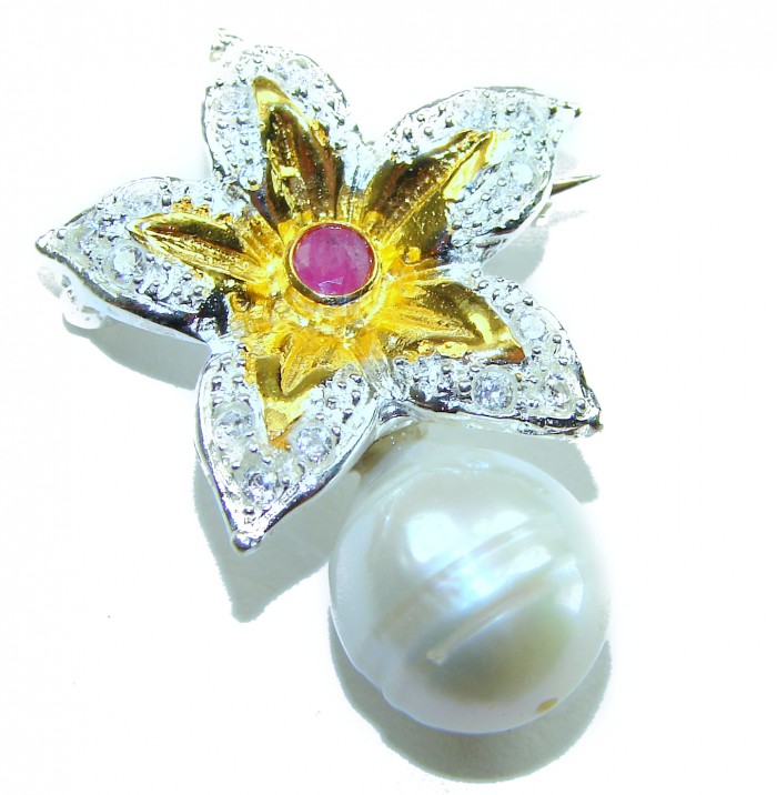 Genuine Pearl Ruby 14K Gold .925 Sterling Silver handmade Pendant Brooch - Flower design pearl and ruby brooch with 14K gold and silver, top view.