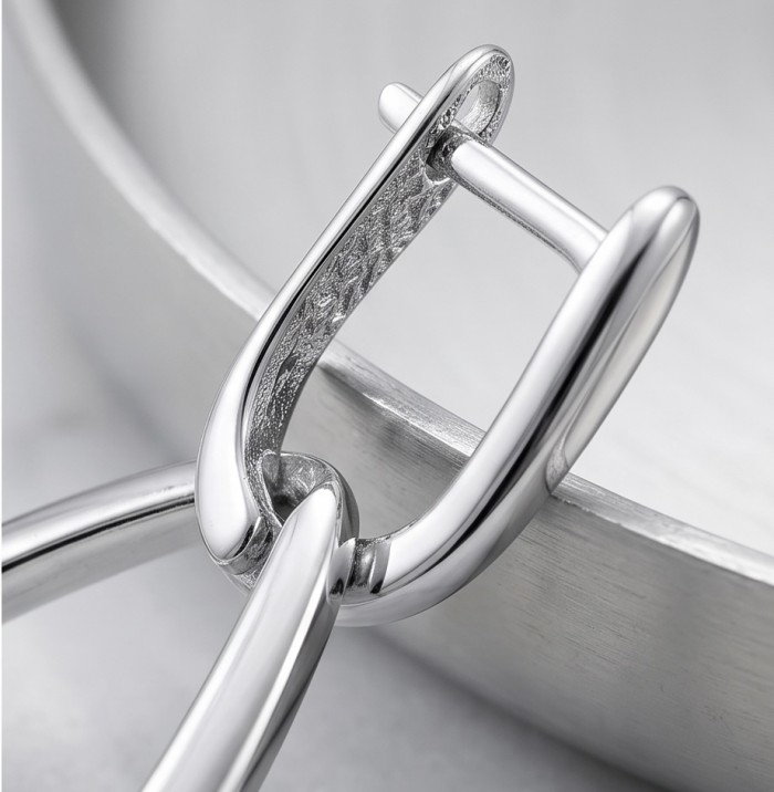 Hearts - 925 Sterling Silver luxuriously dipped in rhodium handmade earrings - Clasp detail of rhodium-dipped 925 Sterling Silver Hearts jewelry