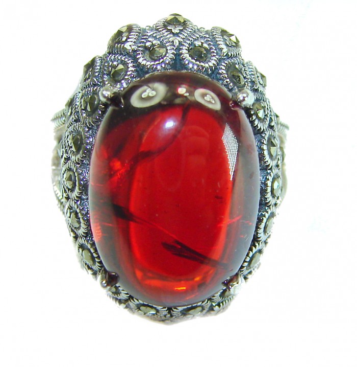 Spectacular Authentic 22.5 carat Ruby .925 Sterling Silver handmade Cocktail Ring s. 8 - Close-up of 22.5 carat ruby ring in .925 Sterling Silver setting.