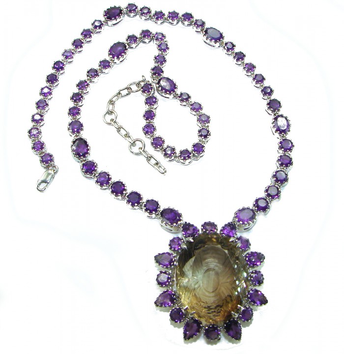 Outstanding 155.4 carat Autehntic carved Smoky Topaz Amethyst .925 Sterling Silver handcrafted Statement necklace - Necklace with smoky topaz pendant and amethyst stones, top view.