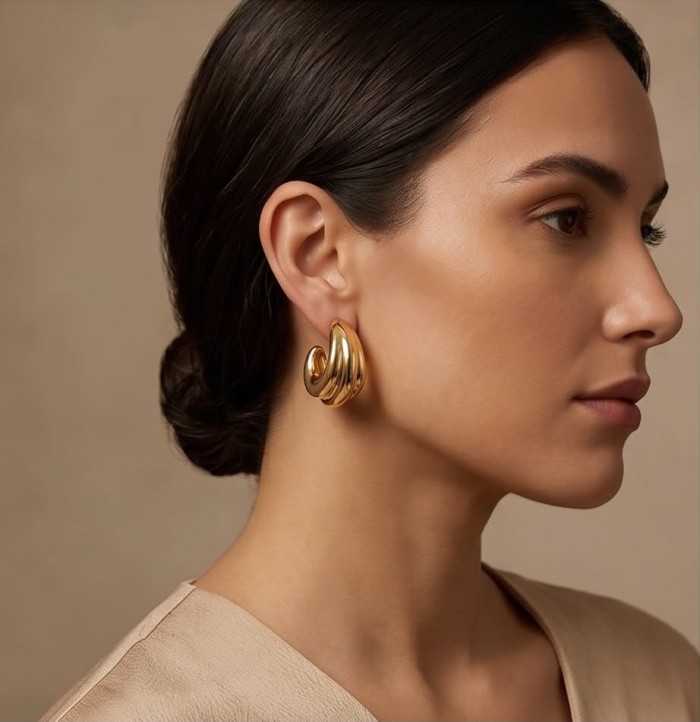 Luxurious Golden tone handcrafted Stylish earrings - photo 1