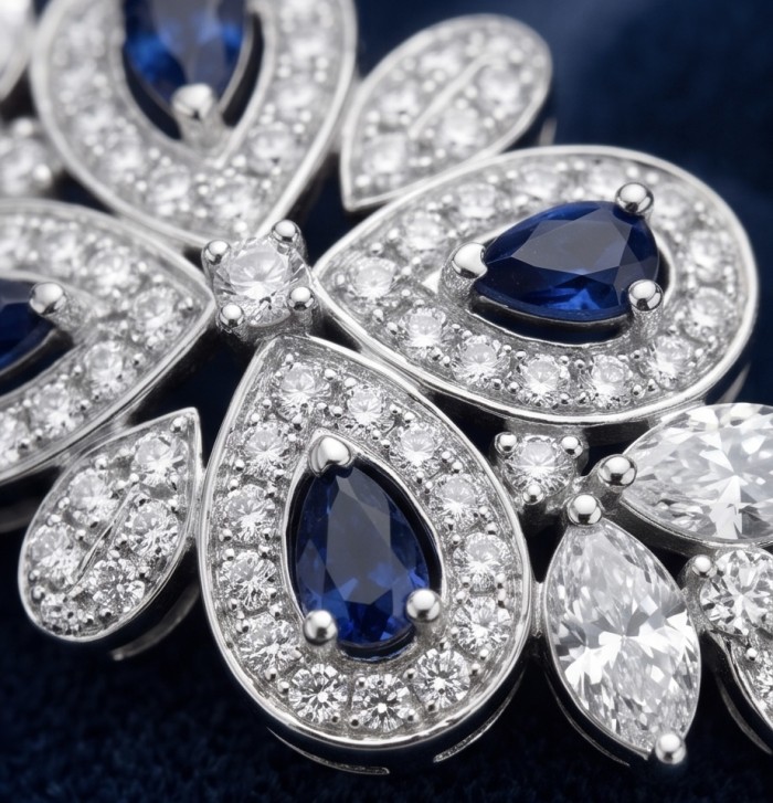 Precious Art deco Genuine 0.7 carat Sapphire .925 Sterling Silver handcrafted Bracelet - Stone close-up of Art Deco sapphire and diamond sterling jewelry