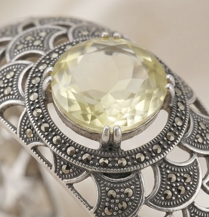 Large 22.5 carat Lemon Quartz .925 Sterling Silver handmade Bracelet / Cuff - Close-up of large Lemon Quartz in intricate .925 Sterling Silver setting