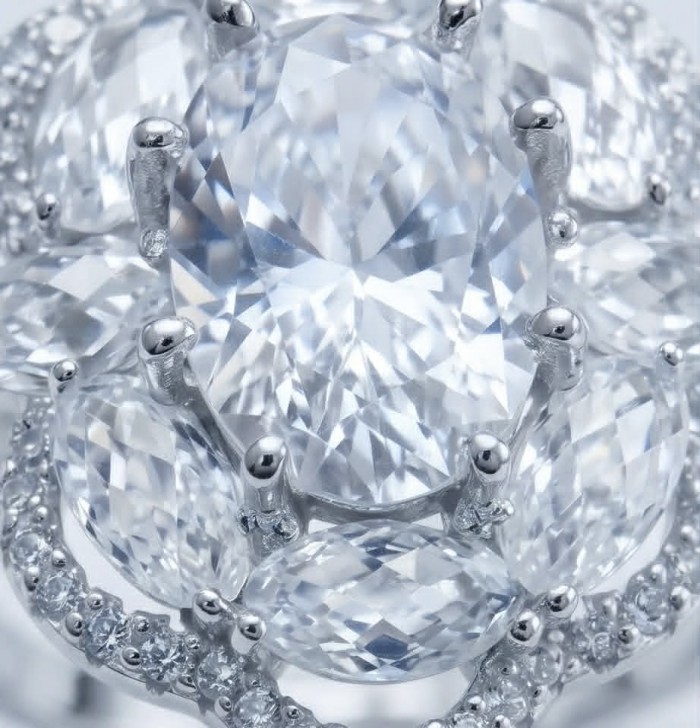 Ice Queen - 8.5 carat White Topaz .925 Sterling Silver Statement ring size 6 1/4 - Stone close-up of 8.5 carat White Topaz in sterling silver setting.
