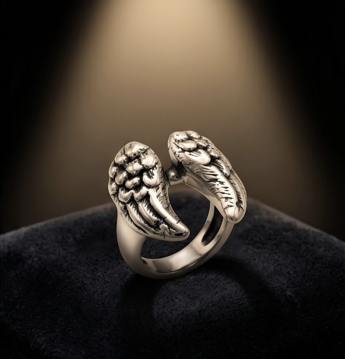 Angel's Wings Bali made .925 Sterling Silver handcrafted Ring s. 5 1/4 - Angel's Wings ring, side view, handcrafted in sterling silver.