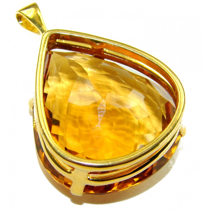 Luxury genuine 41.5 CARAT pear cut Champagne Topaz .925 Sterling Silver dipped in 18K Gold handmade Pendant - Pear cut Champagne Topaz pendant close-up with gold setting