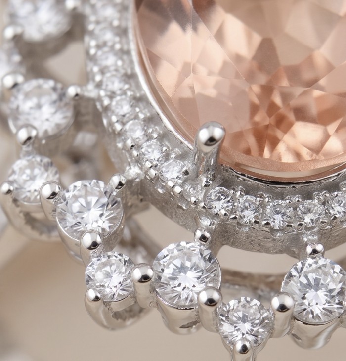 Authentic oval cut 9.2 carat Morganite 14K White Gold over .925 Sterling Silver ring s. 8 1/4 - Close-up of oval cut Morganite and white gold setting with diamonds