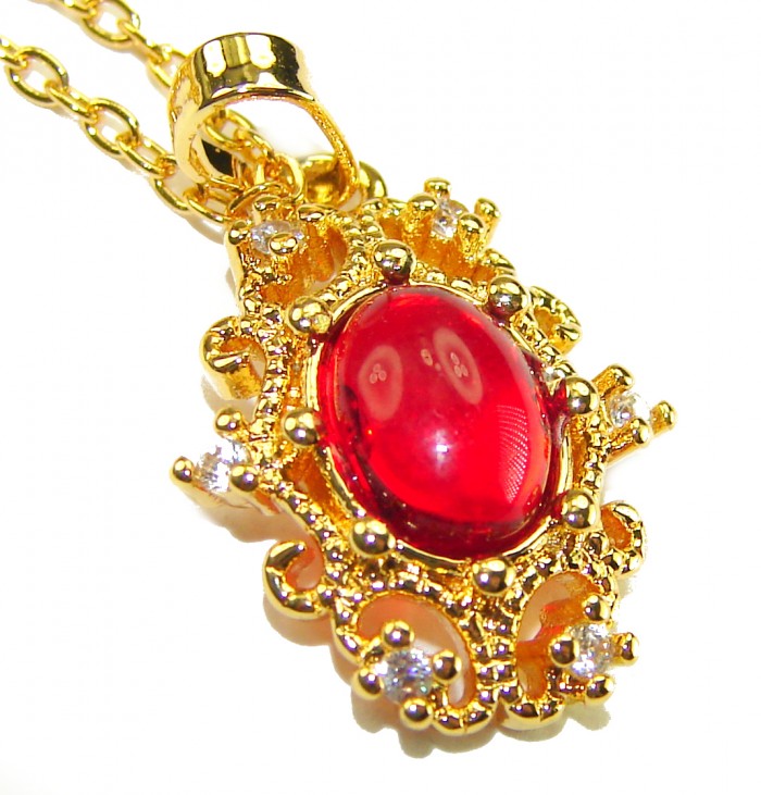 ESTANCIA Sublime natural Red topaz 10K Gold over Sterling Silver handmade Necklace - Red topaz pendant, gold setting, stone close-up, 10K gold over sterling.