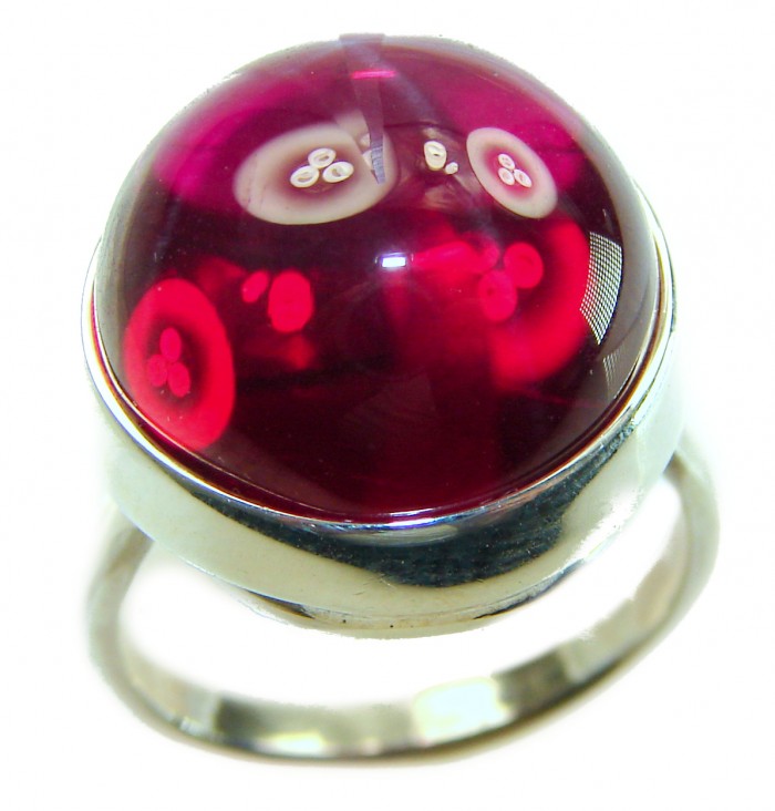 Bella Rosa Genuine 10.5 CARAT Star Ruby .925 Sterling Silver Large Statement Ring size 7 1/2 - Close-up of Bella Rosa 10.5 Carat Star Ruby in .925 Sterling Silver Ring