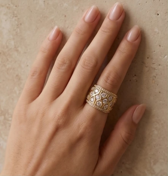 9.8 carat White Topaz Golden handcrafted Statement Ring size 7 - photo 2