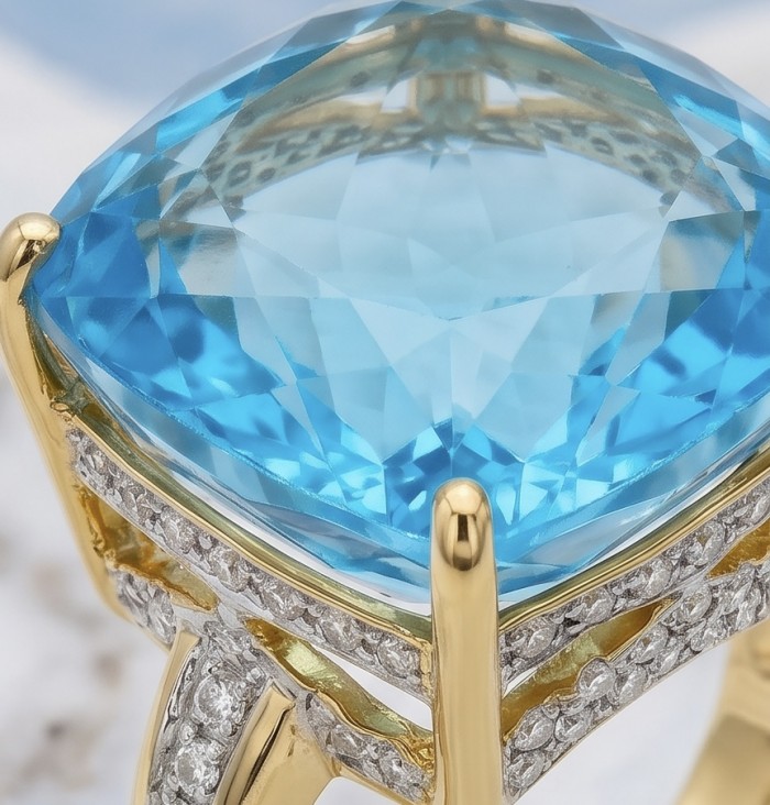 Paradise 35.8 carat Swiss Blue Topaz .925 Sterling Silver dipped in 22K Gold handmade Large Statement Ring size 6 - Close-up of Paradise 35.8 ct Swiss Blue Topaz in gold and silver setting.