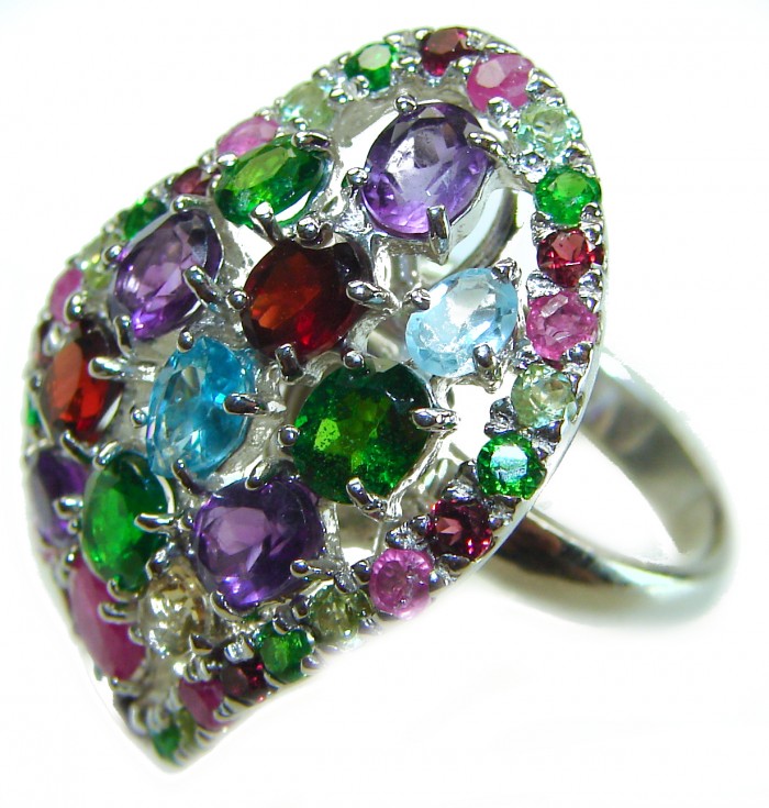 Fiesta Authentic 17.5 carat Multigem .925 Sterling Silver brilliantly handcrafted Large Ring size 8 3/4 - Close-up of colorful multigem ring on a sterling silver band.