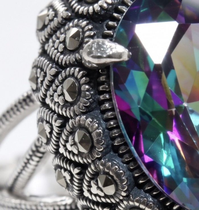 Big Dreamer Massive 20.8 carat Mystic Topaz .925 Sterling Silver handcrafted Large ring size 9 3/4 - Close-up of Big Dreamer Mystic Topaz in ornate sterling silver setting