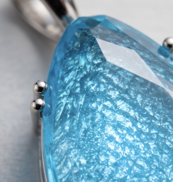 Angelina 14.9 carat authentic Aquamarine .925 Sterling Silver Handcrafted pendant - Close-up of aquamarine stone in .925 sterling silver setting.