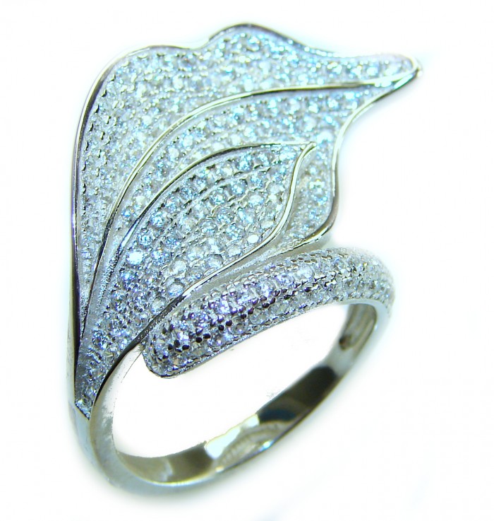 Precious Leaf Natural 11.2 carat White Topaz .925 Sterling Silver handcrafted Ring s. 8 - Top view of a leaf-shaped white topaz sterling silver ring.