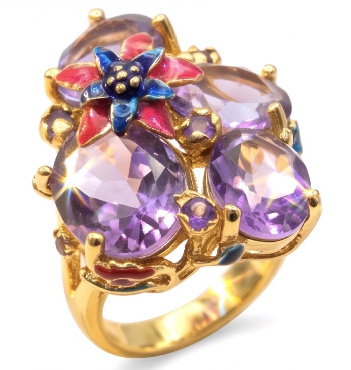 Lila Blossom 17.5 carat Pink Amethyst 22K Gold over .925 Silver handcrafted Cocktail Ring s. 6 3/4 - Close-up of Lila Blossom ring with pink amethyst and gold details