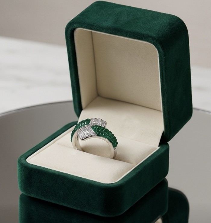 Green Passion mystery setting 7.2 CARAT genuine Emerald .925 Sterling Silver handcrafted ring size 7 - Emerald ring in green velvet box, side view