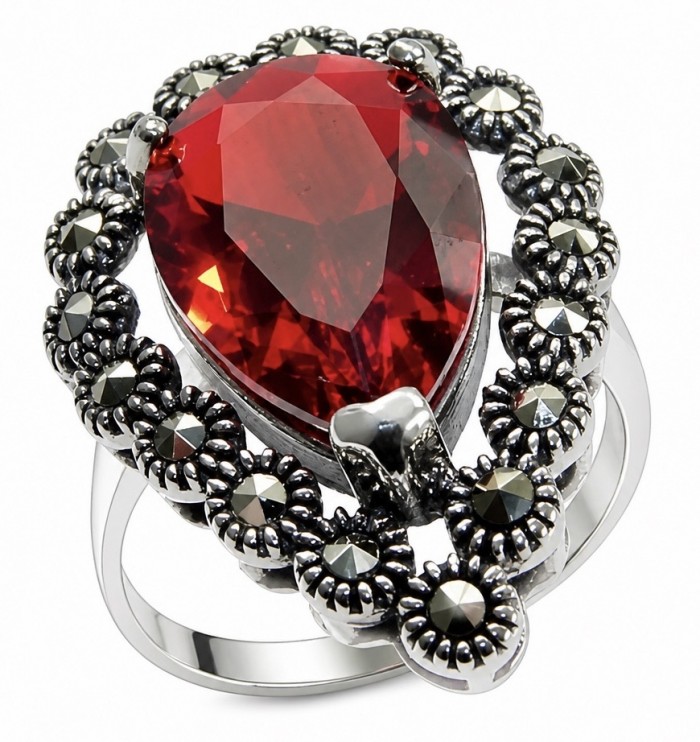 Bella Rosa Genuine 11.5 CARAT Ruby rhodium over .925 Sterling Silver Statement Ring size 7 1/4 - Close-up of Bella Rosa 11.5 ct ruby ring, rhodium over .925 sterling silver