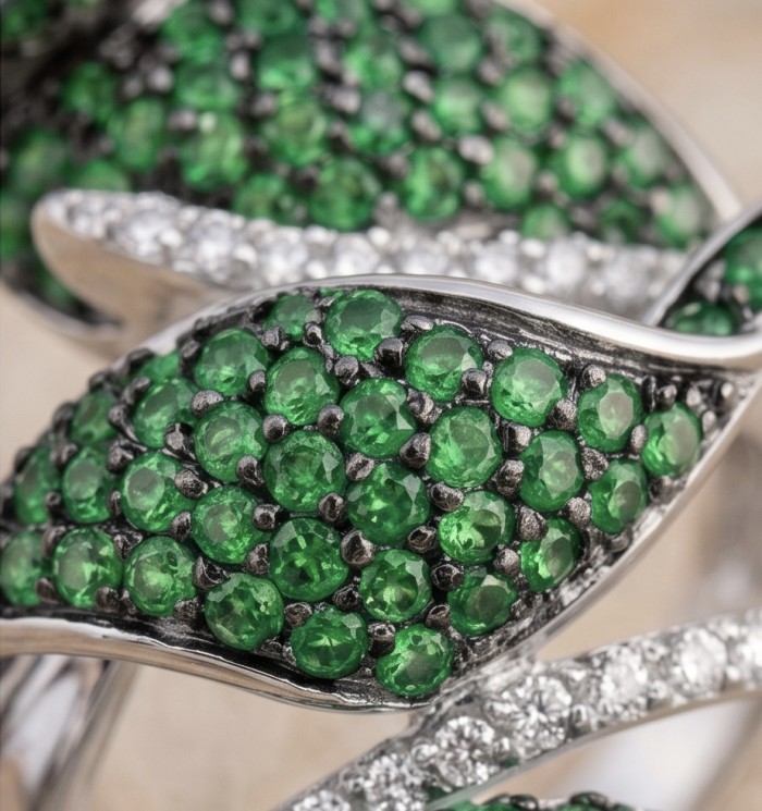 Precious pave authentic 10.2 carat Emerald .925 Sterling Silver Ring size 7 - Close-up of 10.2 carat emerald pavé on .925 sterling silver jewelry.