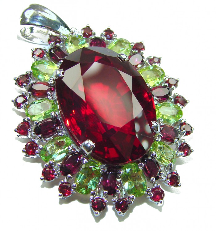 Victorian style 28.5 carat Authentic Ruby .925 Sterling Silver handcrafted Pendant - Close-up of Victorian style ruby pendant with gemstone accents