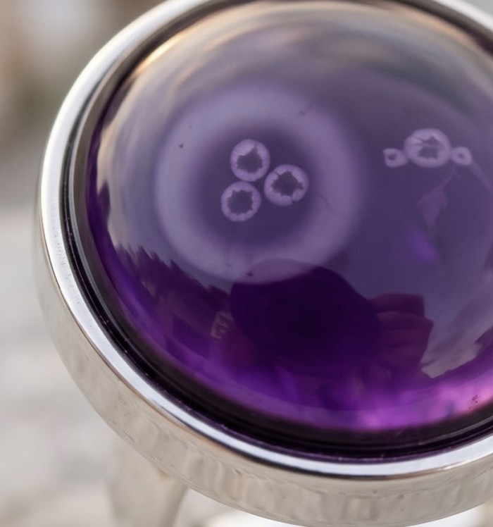 Top quality 22.5 carat Amethyst .925 Sterling Silver dipped in rhodium Handcrafted Large Ring size 8 - Close-up of 22.5 carat amethyst in .925 sterling silver setting.