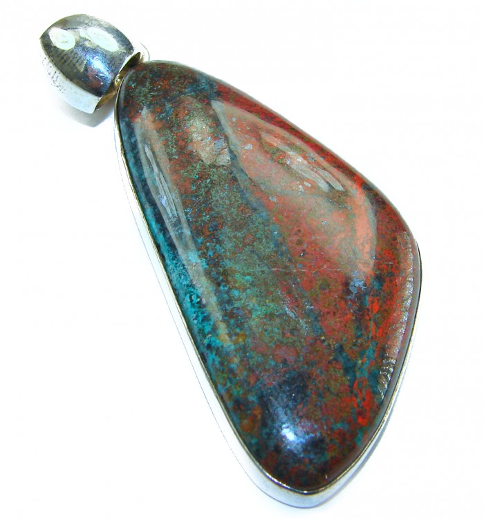 Unique Natural Large Bloostone .925 Sterling Silver handmade Pendant - Close-up of a large Bloodstone pendant in .925 sterling silver setting.