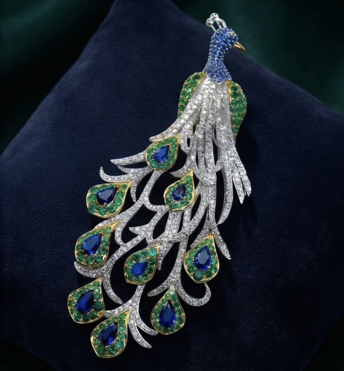 Most Incredible! - Natural 12.8 carat Sapphire Emerald Blue Peacock 2 tones 18K Gold over .925 Sterling Silver Large Brooch Pendant - Peacock brooch with sapphire and emerald, detailed view on velvet.